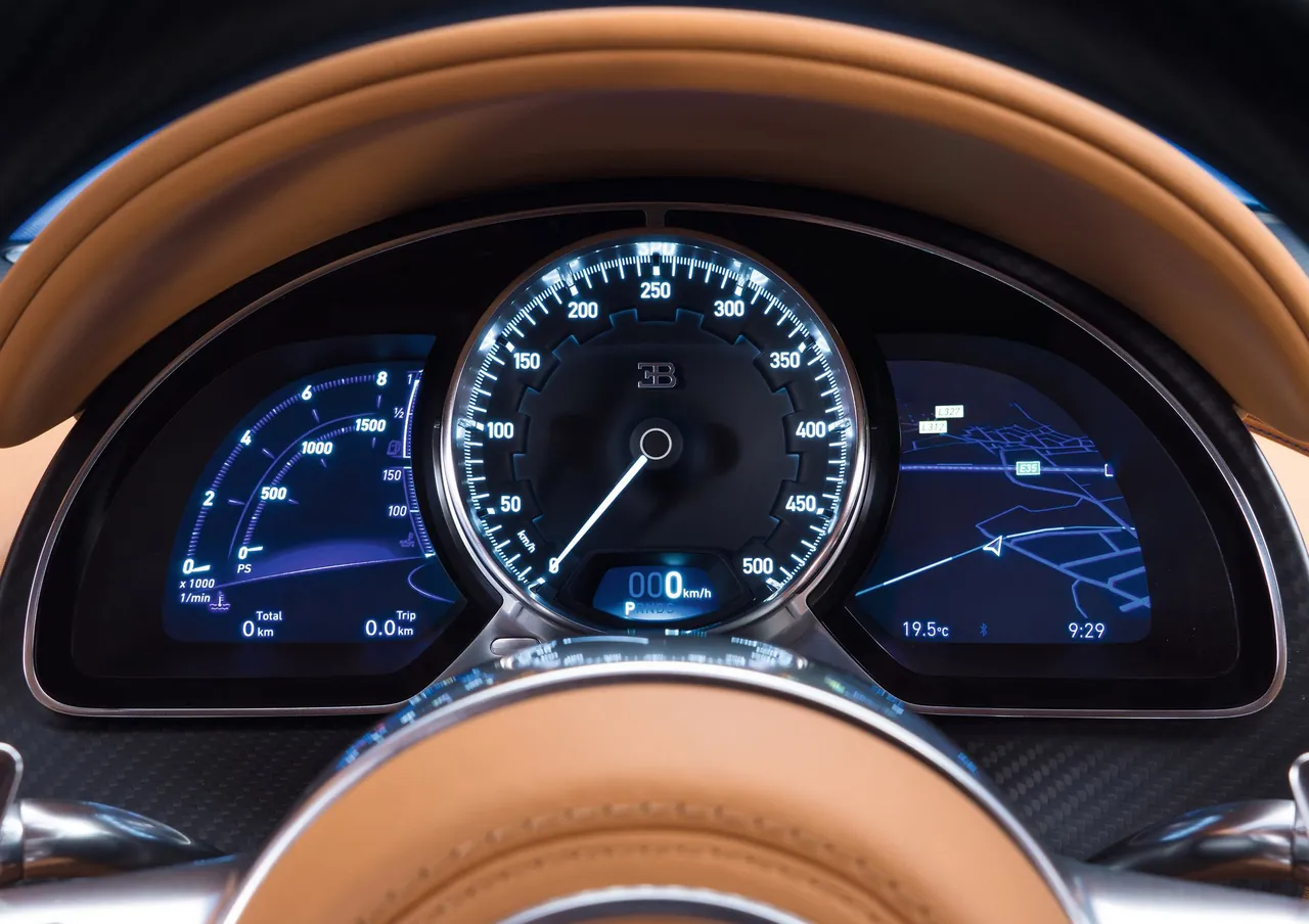 Bugatti Chiron – view 1